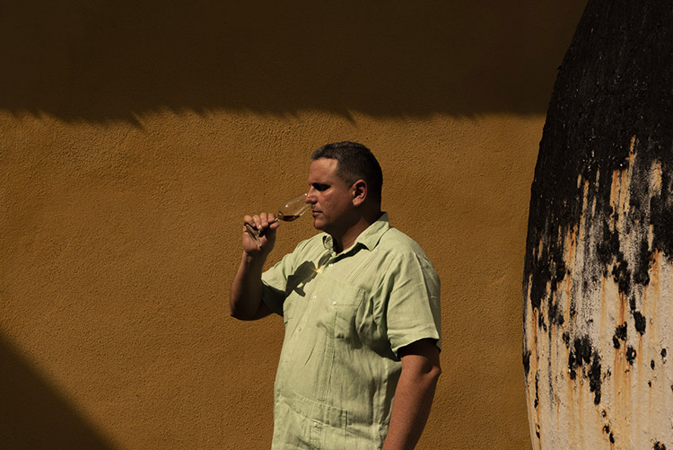 New beginning of Cuban rum - César Augusto Martí Marcelo about Eminente  Reserva 