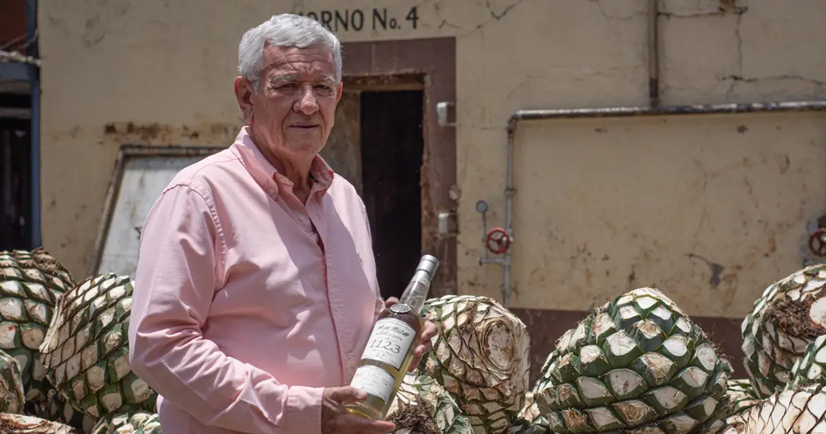 Tequila Selección de ArteNOM Salvador Rosales Torres