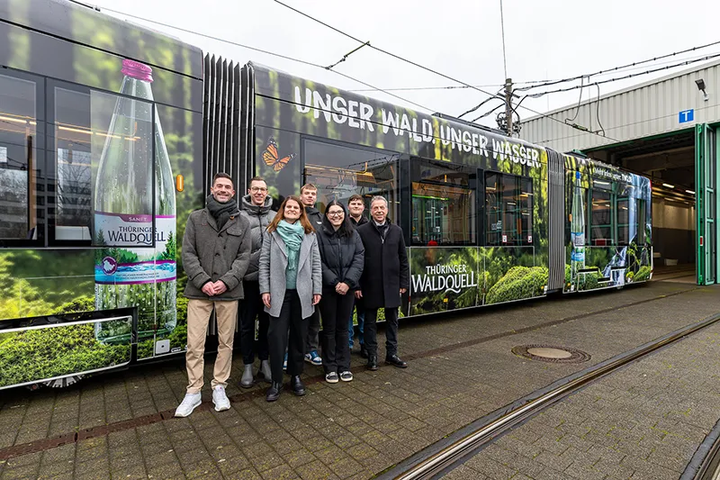 Thüringer Waldquell Straßenbahn Übergabe